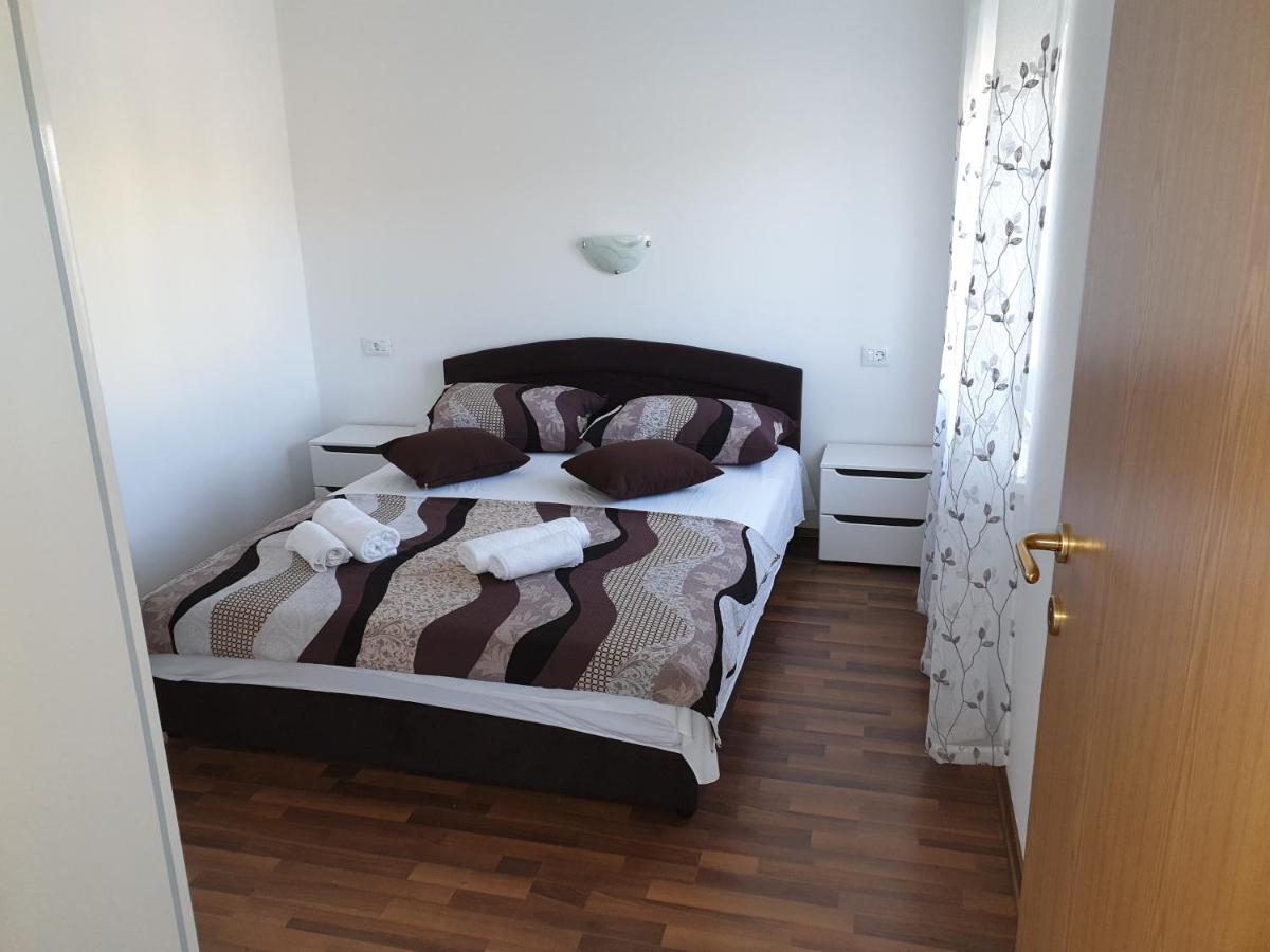 Apartmani Ivan Rtina Exterior foto